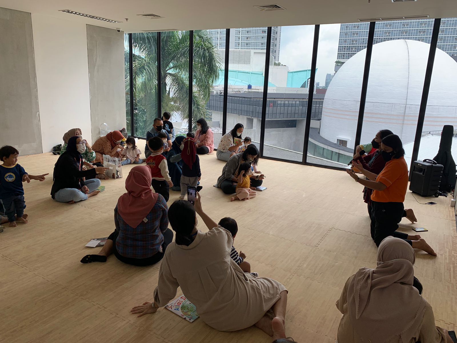 Field Trip Dan Kegiatan Mendongeng Sekolah Rumah Dandelion Bersama Ayo Dongeng Indonesia